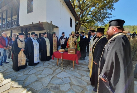 Тържествен водосвет в Пенкьовския манастир