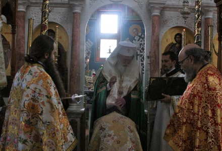 Архиерейско богослужение в исихастирио  „Св. Пантелеймон“ с. Смиров дол