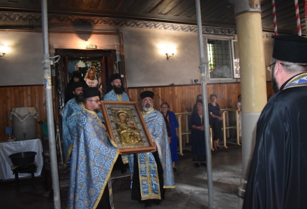 Иверската икона на Божията майка гостува в Кюстендил