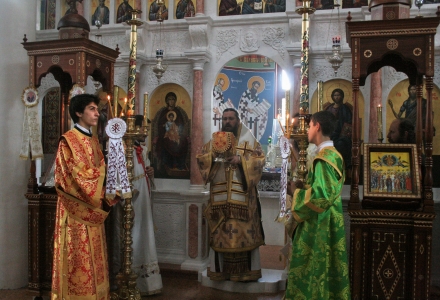 Архиерейско богослужение в исихастирио  „Св. Пантелеймон“ с. Смиров дол