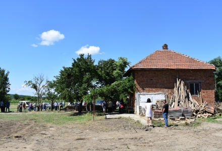 Първа копка на параклис в село Брегаре