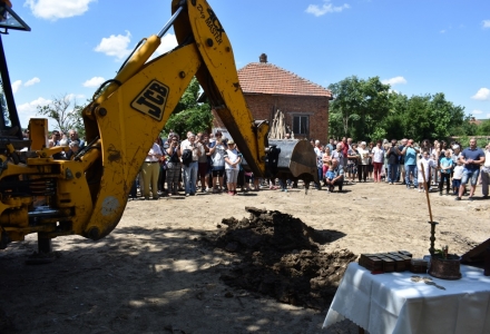 Първа копка на параклис в село Брегаре